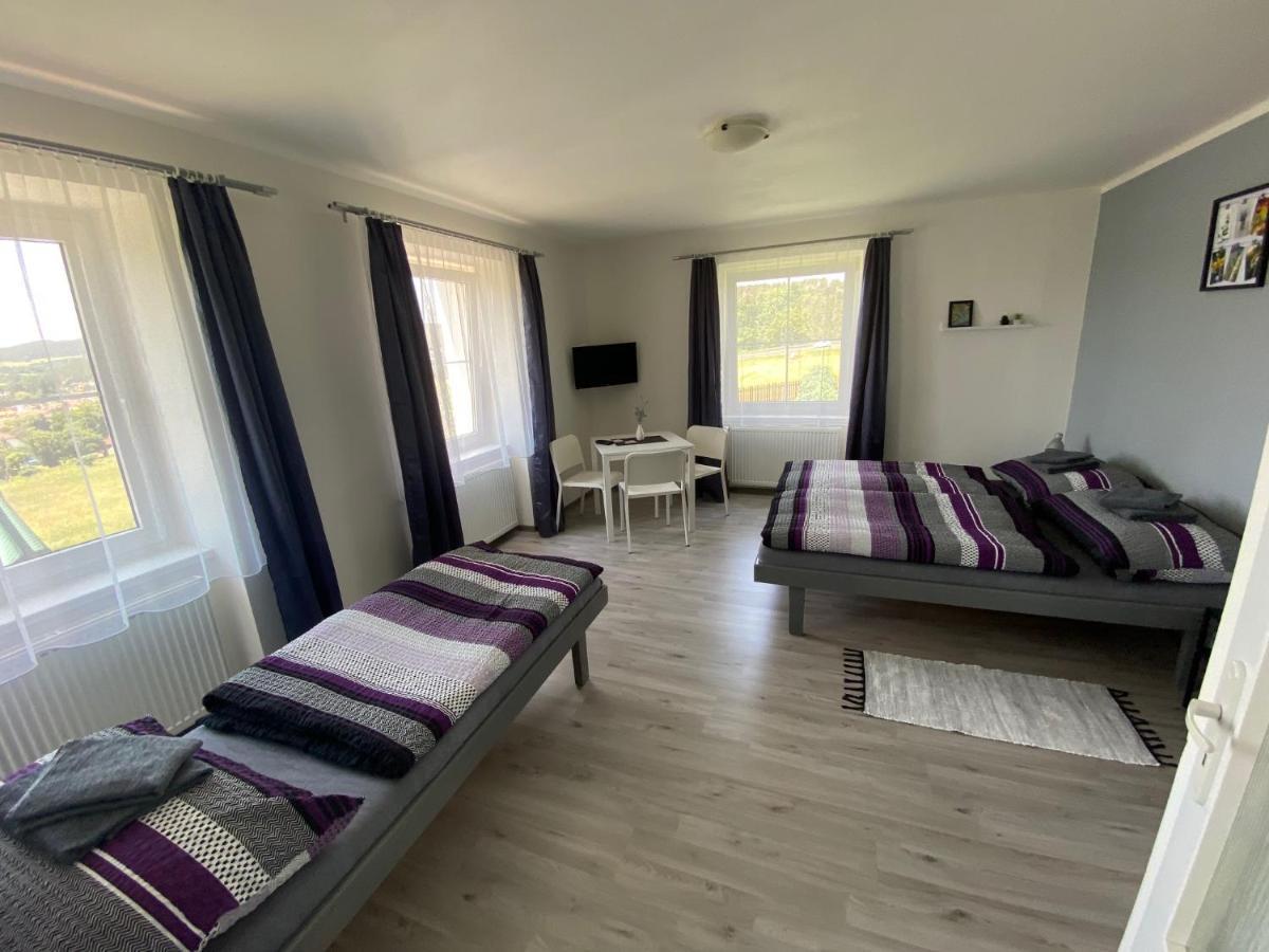 Penzion Kamejk Kamyk nad Vltavou Bagian luar foto