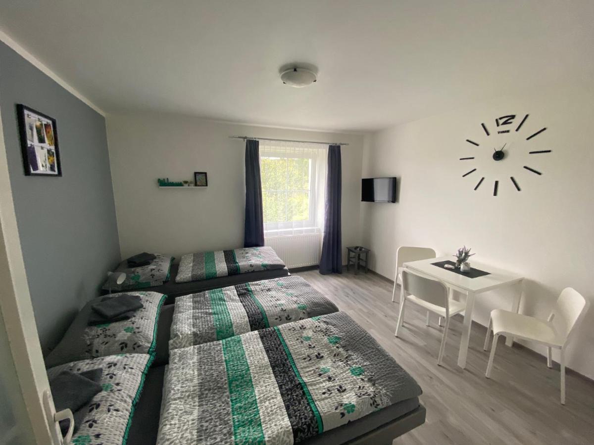 Penzion Kamejk Kamyk nad Vltavou Bagian luar foto